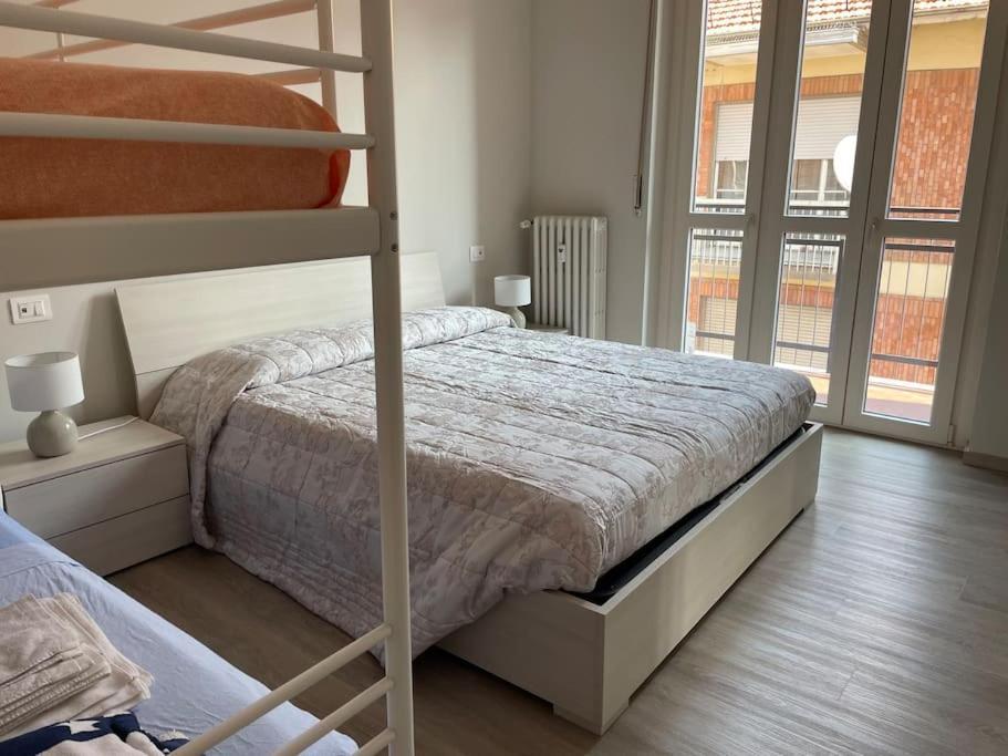 Suite De Rolandis Cin Itoo5Oo5C22Cdbezny Asti Exterior photo
